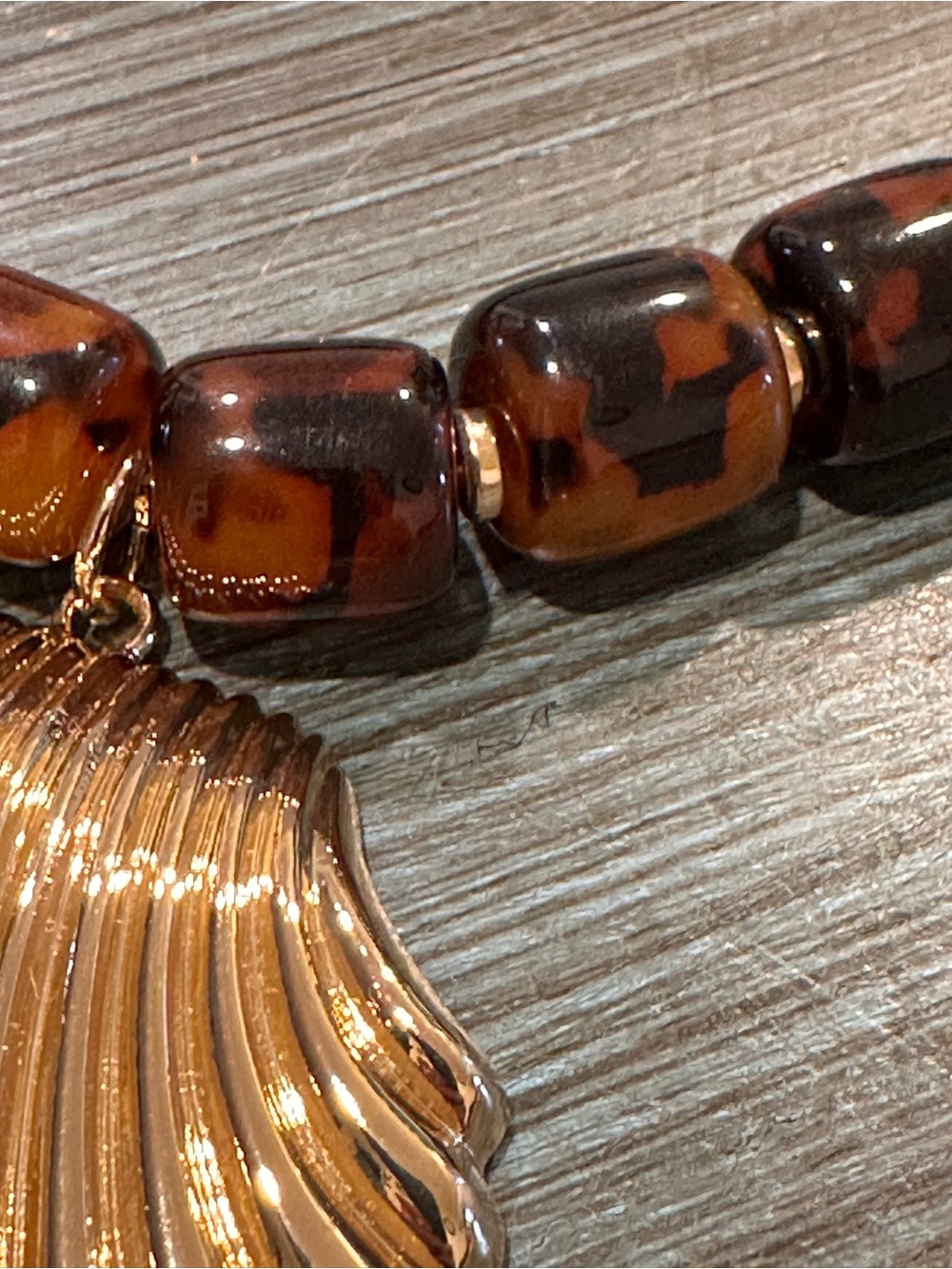 Julietta Gold Shell Pendant Necklace with Tortoiseshell Beads - Picture 5 of 14